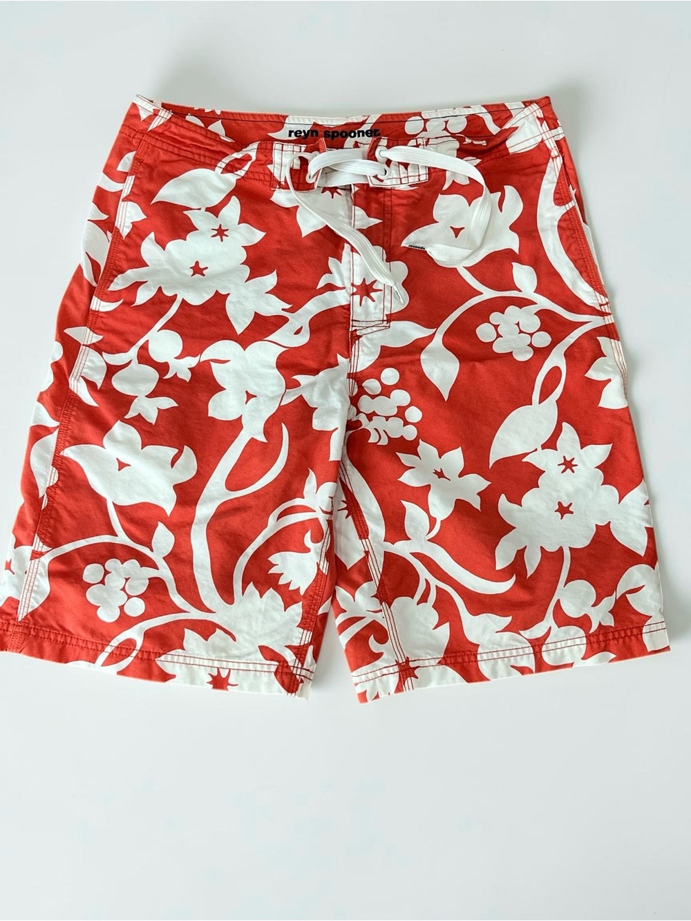 Reyn Spooner Chino Shorts, Hibiscus Floral Aloha board swim beach Size 32
